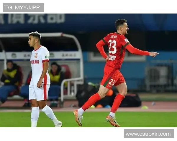 足球明星出轨事件引发热议诚恳道歉视频曝光引发网友热议与反思